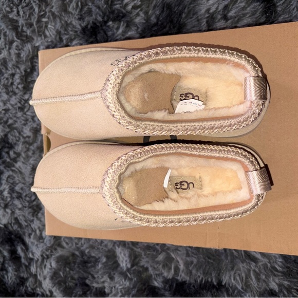 UGG Tazz Slipper - Picture 9 of 12